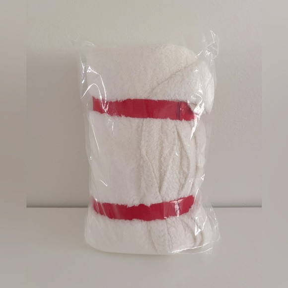 BNIP Tim Hortons LE Sherpa Stadium Blanket - Picture 2 of 7